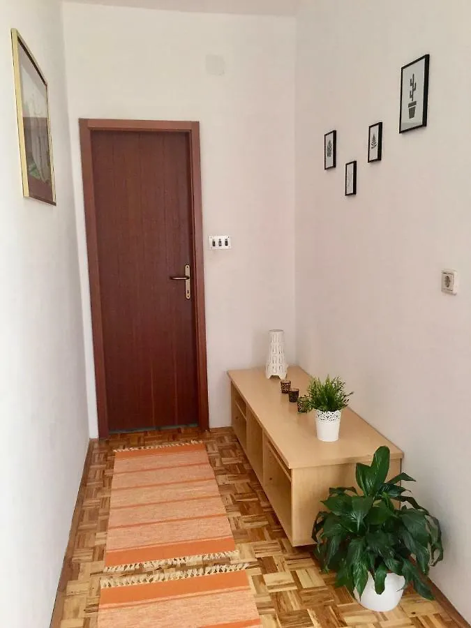 Apartmani Bosiljka Nin 0*,